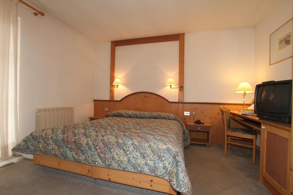 Hotel Villa Rosa Campitello di Fassa Szoba fotó